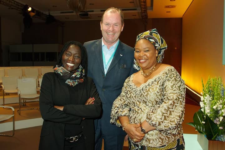 Auma Obama, Founder & Director, Sauti Kuu Foundation; Juergen Steinemann, CEO, Barry Callebaut; Leymah Gbowee, Friedensaktivistin aus Liberia, 2011 Friedensnobelpreis.