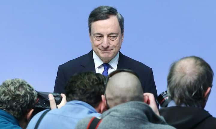 Euro-Hüter Mario Draghi bekommt ein Salär in Höhe von umgerechnet 420'000 Franken.