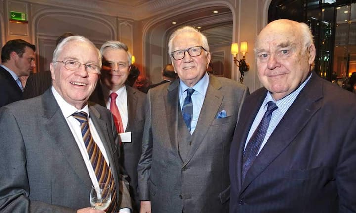 Christoph Blocher, Vizepräsident SVP;
Thomas Wellauer, COO, Swiss Re AG;
Fritz Gerber, Ehrenpräsident des VR, Roche;
Ulrich Bremi, Ehrensenator, Uni St. Gallen