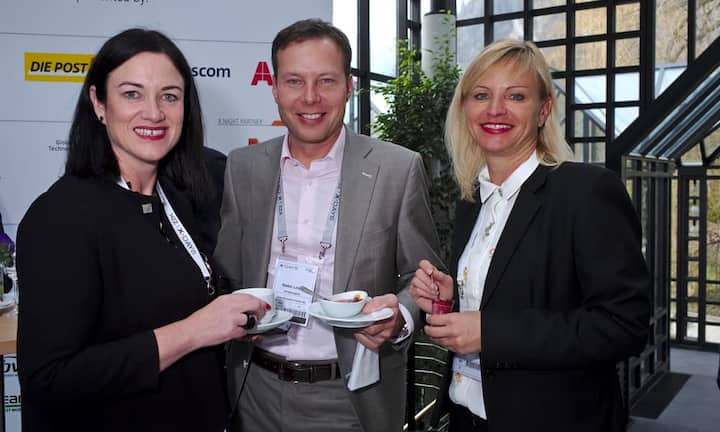 Fiona Shanley, Director Marketing & Operations, Microsoft Schweiz;
Stefan Linder, VR, Swiss Economic Forum AG;
Brigitte Duerr, Enterprise Marketing Lead, Microsoft Schweiz (v.l.n.r.)