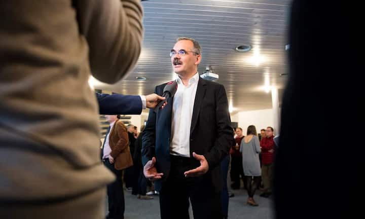 2007 rutscht Jean-François Steiert in den Nationalrat nach: Damit ist das Freiburger SP-Trio komplett, ohne das in der Partei wenig geht.