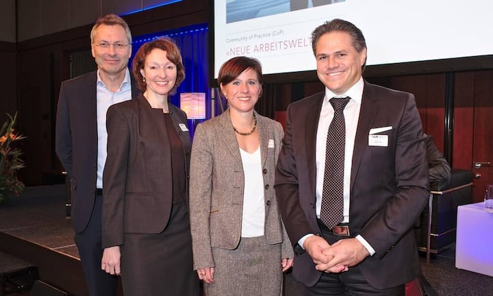 Teilnehmer am Panelgespräch:
Marcel Walker, Head Cloud Services, Swisscam (Schweiz) AG;
Patricia Pesenti, GL-Mitglied, Ringier AG;
Vera Brannen, Geschäftsführerin, Usable Brands AG;
Rainer Roten, Vorsitzender der Geschäftsleitung, Schindler Aufzüge AG