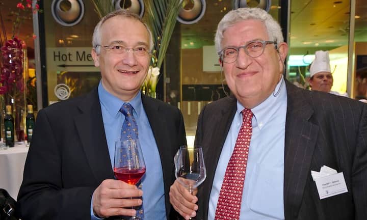 Jean-Pierre Fonta, Auctris Life Sciences SA;
Charles F. Yeterian, Vice President Leasing,  Novus Aviation Services SA