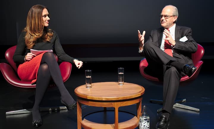 Moderatorin Patrizia Laeri im Gespräch mit Michel Demaré, Präsident des Verwaltungsrates, Syngenta