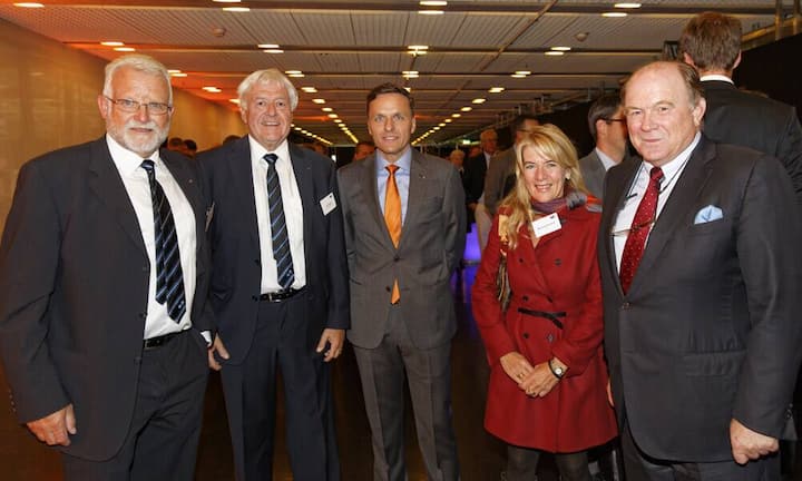 v.l.n.r. Thomas H. Rüegg, Rudolf Ziegler; Baumann Federn AG, Andreas Gerber; Leiter KMU-Geschäft Region Zürich Credit Suisse, Marianne Fassbind; Wirtschaftsredaktorin SRF, Walter B. Kielholz, CS