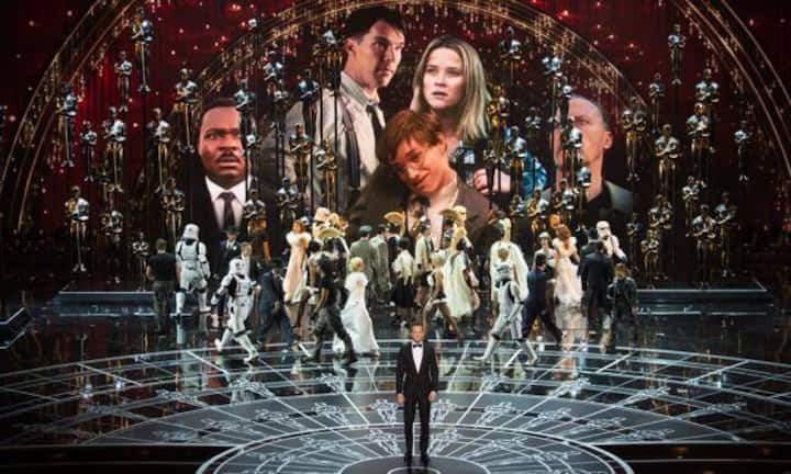 Die Bühne: Durch den Abend führte Host Neil Patrick Harris...