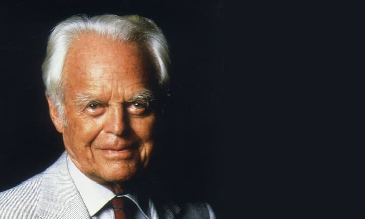 1910 kam Walter Haefner zur Welt. Damals waren in der Schweiz gerade mal 2276 Personenwagen registriert (2012: 5,6 Millionen).