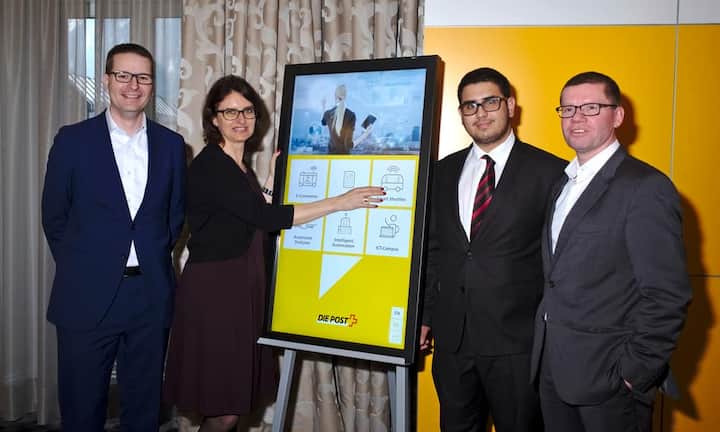 Thomas Henzmann, Leiter ICT Strategie, Schweizerische Post AG;
Sandra Gysi, Leiterin Live-Kommunikation, Schweizerische Post AG
Mikail Oezkilic, Sales & Integration Supporter, Twint AG;
Stefan Luginbühl, Leiter Paket National/International, Post CH AG (v.l.n.r.)