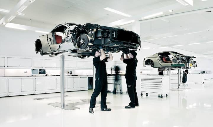 Der Ingenieur Ulrich Bez kümmerte sich vor allem um die technische Innovation von Aston Martin. (Bild: Ulrich Bez)