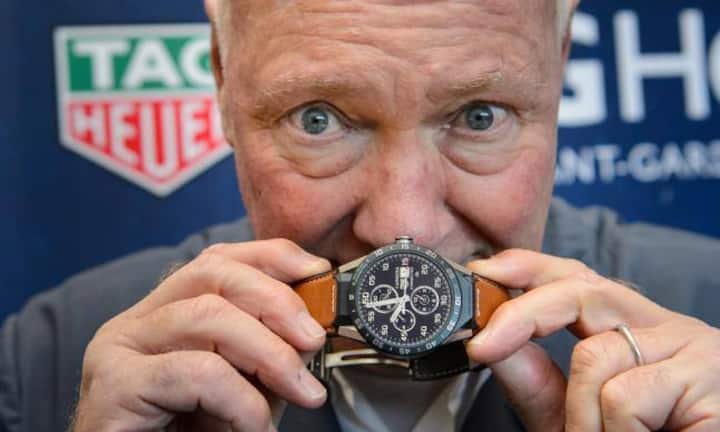 Gegen den Trend der Branche wächst TAG Heuer - unter anderem wegen der Smartwatch «Carrera Connected», die im November 2015 vorgestellt wurde. Uhrenpatron Biver will von den schlauen Uhren 2017 rund 150'000 Stück absetzen.