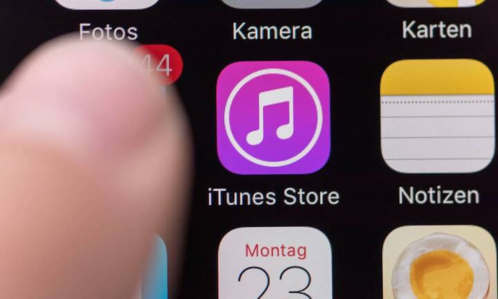 Die iTunes-App ist nach wie vor eine der wichtigsten Anlaufstellen, wenn es um Filme, Musik oder Bücher geht. Apple-Nutzer kommen an der Anwendung nicht vorbei. Es dauerte allerdings 6,4 Jahre, bis die 100 Millionen Nutzer-Marke geknackt wurde. Dieser Erfolg ist nicht zuletzt dem Erfolg des iPhones und des iPads zuzuschreiben.