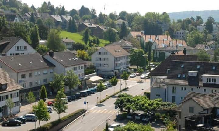 Platz 6: Zumikon (ZH) - Vorjahr: 2zvg