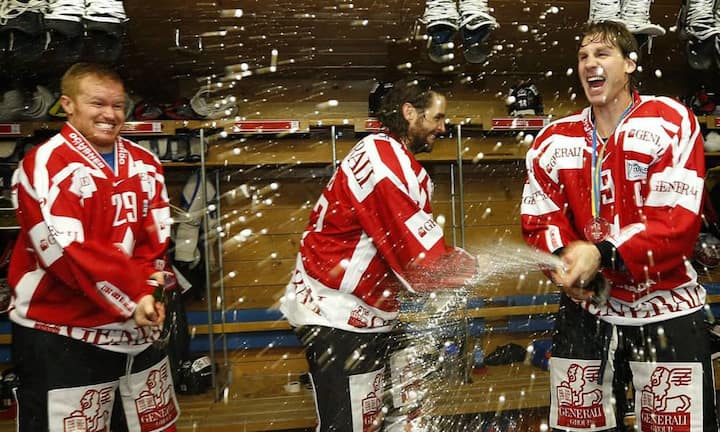 Spengler-Cup: Das Turnier in Davos geht auf den Arzt Carl Spengler zurück und gilt als weltweit ältestes internationales Kräftemessen zwischen Eishockeyklubs. 1923 fand es zum ersten Mal statt. Heute beträgt das Budget 8,5 Millionen Franken. Während sechs Tagen verfolgen 78 000 Zuschauer das Geschehen vor Ort. Letztmals gewann Gastgeber HC Davos das Turnier vor zwei Jahren.