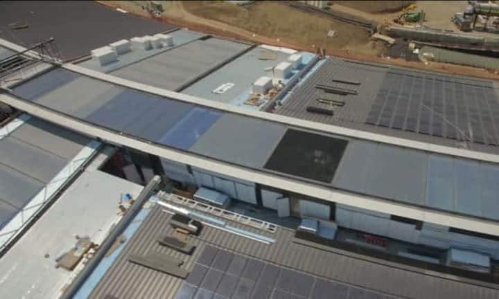 Der neue Campus soll zu 100 Prozent mit Energie aus erneuerbaren Quellen wie Solarenergie und Biokraftstoff betrieben werden. Dafür gibt es reichlich Platz, ... Foto: Youtube