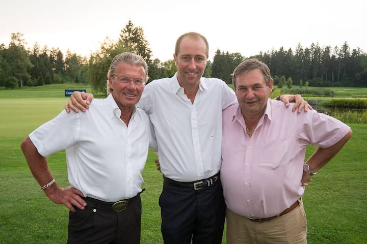 Christian Bupp, VR-Präsident Priora Holding AG; Marcello Santi, Pro; Oswald Bariletti, VR-Präsident Wibag Bau AG