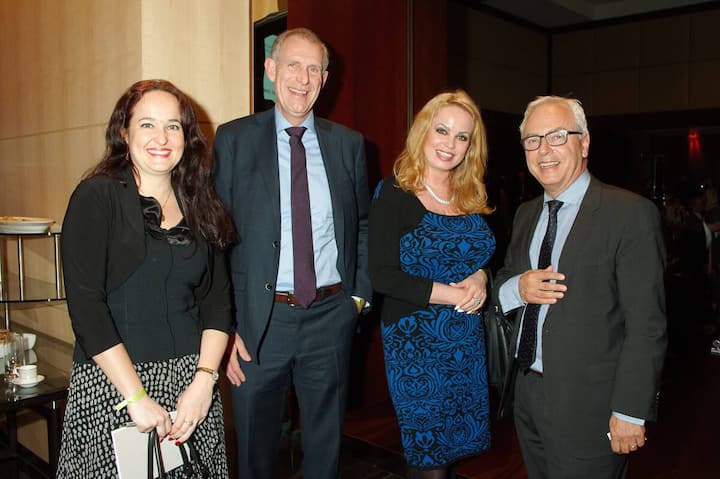 Lioudmila Thalmann, Head of Finance and Operations, ETH Foundation; Ralph Brechlin, CEO, Argus Medienbeobachtung; Lyudmila Wullschleger, Inhaberin, Forever-Young-Heilung; Urs T. Fischer, VR-Präsident, mobilezone AG