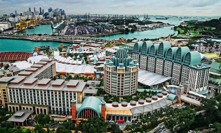 Platz 6: Resorts World Sentosa, Singapur — 5,4 Milliarden DollarDas Resorts World Sentosa ist eine der grössten Touristenattraktionen in Singapur. Unter seinem Dach befinden sich ein Universal Studio, ein Abenteuer-Wasserpark und das grösste Ozeanarium der Welt. Um den Betrieb am Laufen zu halten, arbeiten dort täglich mehr als 10'000 Mitarbeiter.