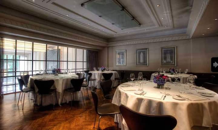 Platz 5: Eleven Madison Park, New York in den USA. Küchenchef Daniel Humm und Geschäftsführer Will Guidara verhalfen dem Art Deco Restaurant vom letzjährigen zehnten Platz auf den heuer fünften.