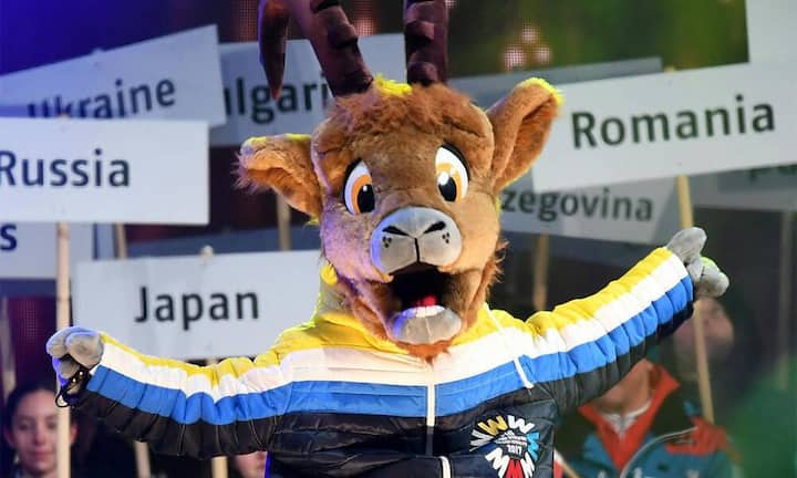 ... ein Maskottchen. Dieses ist ein Steinbock und heisst - man ist schliesslich in St. Moritz - Moritz.