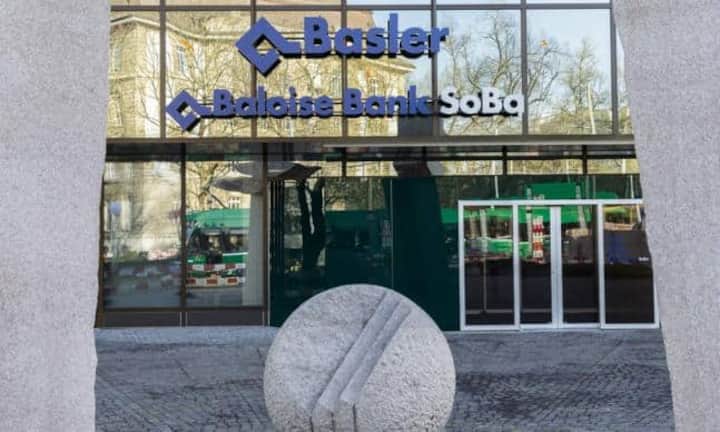 Platz 6: Baloise Holding Der Anbieter von Versicherungs- und Vorsorgelösungen musste ein Minus von knapp 5 Prozent verbuchen. Die Bruttoprämien beliefen sich auf 6,83 Milliarden Franken. Die Baloise Holding hat 7400 Mitarbeiter. 
Keystone