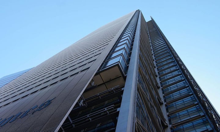 Rang 6: 
Im «New York Times Tower» inmitten von Manhattan sind 99 Meter der Total 319 Metern unbewohnt. (Bild: Dan Deluca/Wikimedia/CC)
