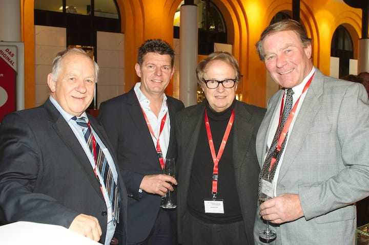 Kurt Gaensli, Inhaber, Gafner AG; Bernhard Dick, Geschäftsführer, Maurice Lacroix SA; Jürg Kirchhofer, CEO, Kirchhofer AG; Ernst Vögeli, Gemeinde Unterseen