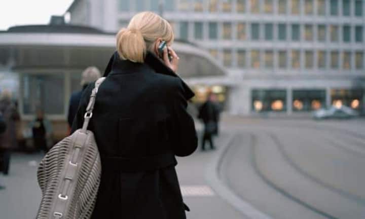 Tipp 5: Wichtig ist es, dass man insbesondere in Bezug auf das Thema Chefposition und Frauen das «Gesamtpackage» prüft – vor allem mit Blick auf die Weiterentwicklung. Welche Karriereverläufe bietet das Unternehmen an und kann ich meine Kompetenzen weiterentwickeln?