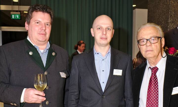 Urs Würth, Senior Consultant, Lorange Institute of Business;
Kurt Rossi, Mitglied der Geschäftsleitung, Farner Consulting AG;
Hugo Engeler, Inhaber, Engeler Kommunikation + PR