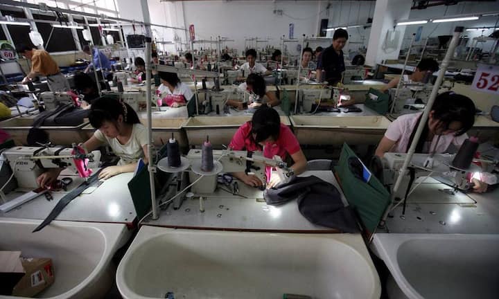 Über die Arbeitslosigkeit: «Das ist richtig. Viele Leute können dort [Anmerkung: USA] keine Job bekommen. Sie bekommen keine Jobs, weil es keine Jobs gibt, weil China alle unsere Jobs hat und Mexiko unsere Jobs hat. Sie alle haben Jobs.»