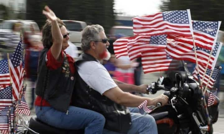 Dank einem gestiegenen Vertrauen ins institutionelle Umfeld und einer Verbesserung der Bedingungen für Forschung und Entwicklung konnte die USA zwei Plätze gutmachen und liegt auf dem 3. Platz.