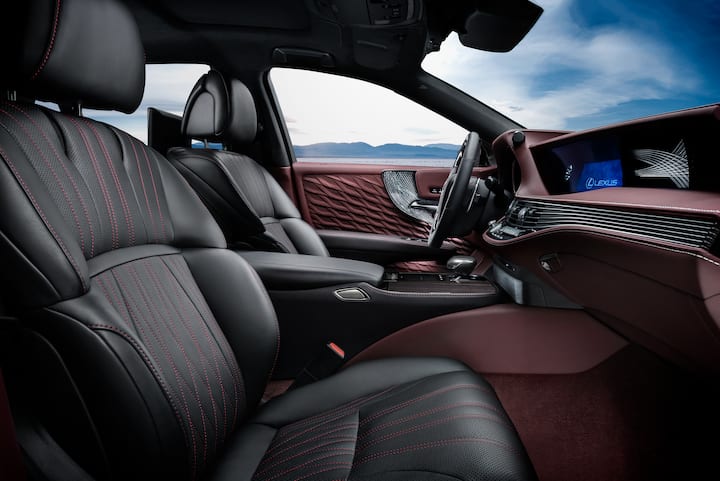 Lexus LS 500h AWD