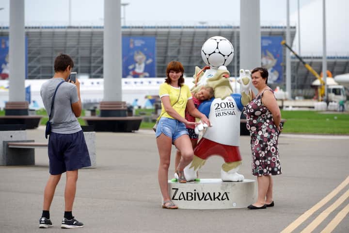 Maskottchen Zabivaka bei der Fussball-WM 2018 in Russland