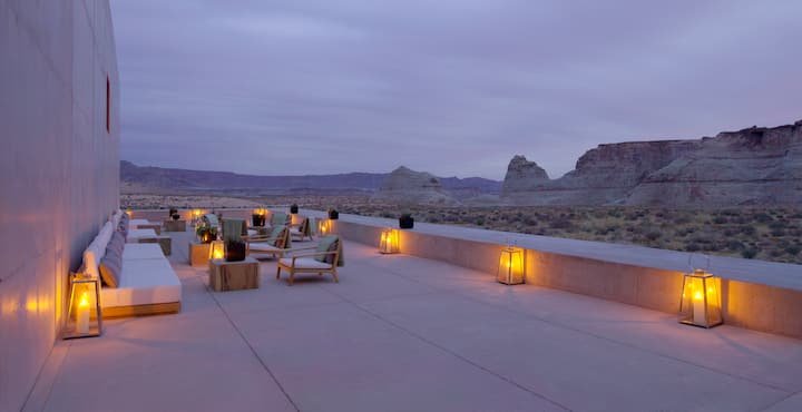 Amangiri, Utah Desert Lounge Dusk 1