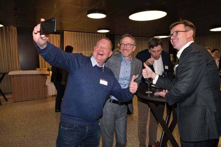 Anders Olsson, Aloe Dental Team;Niklaus Burren, Tareno AG;Göran Håkansson, Bank Vontobel AG