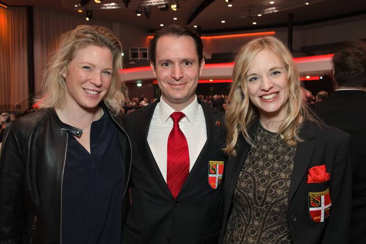 Anouk Marazzi, VR, Kursaal Bern;Tobias Herren, Rechtsanwalt;Jennifer Herren, Rechtsanwältin