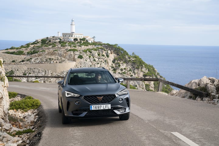 Cupra_Fermentor_Front