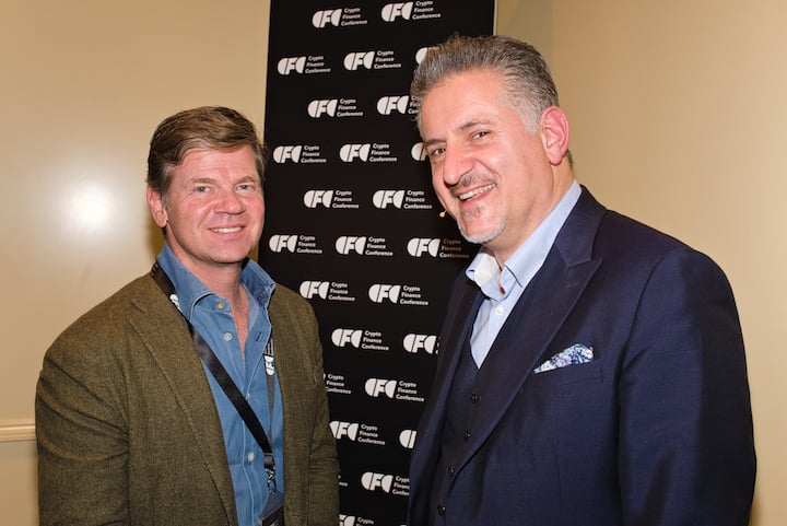 Daniel S. Aegerter, Armada Investment AG;Eric van der Kleij, Moderator