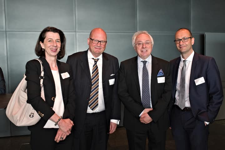 Doris Frick, Botschafterin des Fürstentums Liechtenstein in der Schweiz; Franz de Planta, Präsident, Mantor SA / OAR-G; Istvàn Nagy, Botschafter Ungarns in der Schweiz; Simon TribelhornCEO, Liechtensteinischer Bankenverband