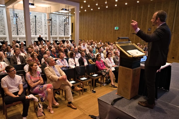 Peter Neumann, Professor für Sicherheitsstudien, King's College London, spricht vor dem Efficiency Club im Widder Hotel