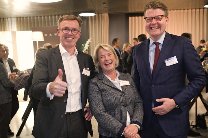 Göran Håkansson, Bank Vontobel AG;Katarina Lif Burren, adills AG;Mattias Holgersson, Skandinaviska Enskilda Banke AB, Luxembourg Branch