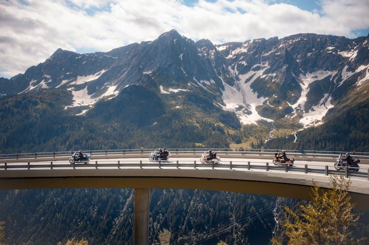<p>So kann Töfffahren Freude machen: Harley-Davidson-Event «Andermatt Freedom Ride 2024».</p>