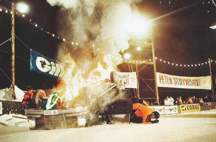 <p>Aus dem Film: Das Stockcar- Rennen in Lauterbrunnen.</p>