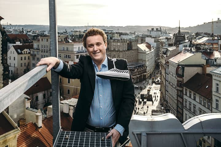 <p>Thomas Archer Bata: Im Schuhkonzern seiner Familie könnte er in Zukunft eine grosse Rolle spielen.</p>