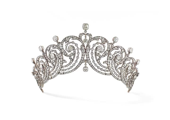 <p>Scroll-Tiara</p>