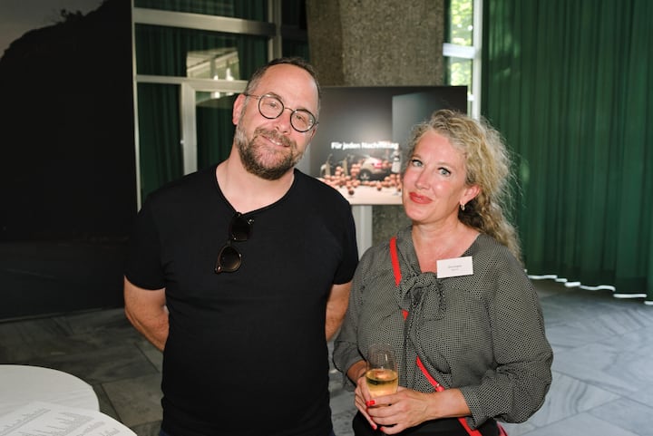 <p>Von links: Alain Orlow, Orlow Communications; Doro Engels, SBB AG</p>