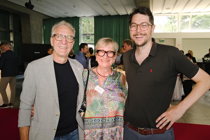 <p>Von links: Urs Bischof, Zplus; Ingrid Ziegler, Zplus; Martin Caduff, Adisfaction-Annex AG</p>