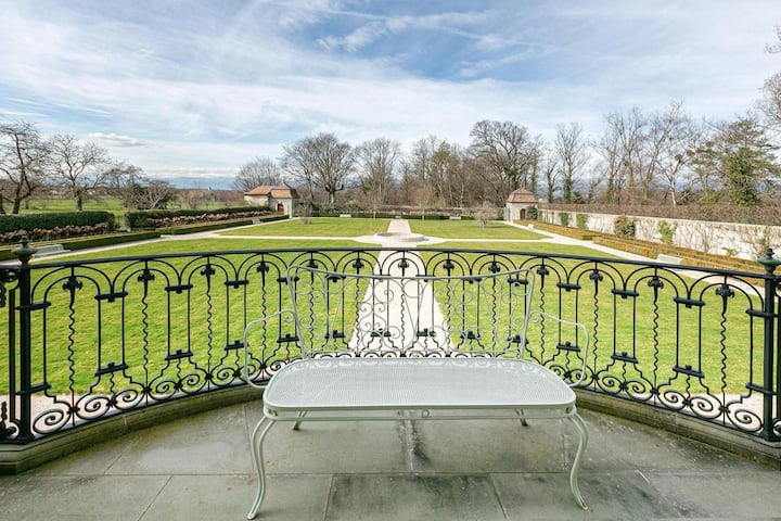 <p>ie Villa in Meinier GE war einst Residenz der italienischen Königsfamilie.</p>