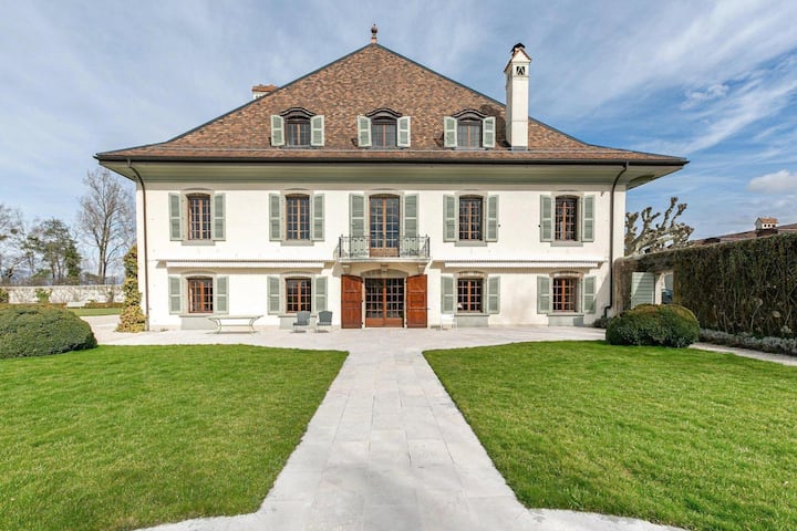 <p>Mit 55 Millionen Franken ist das Schloss die teuerste Immobilie der Schweiz.</p>