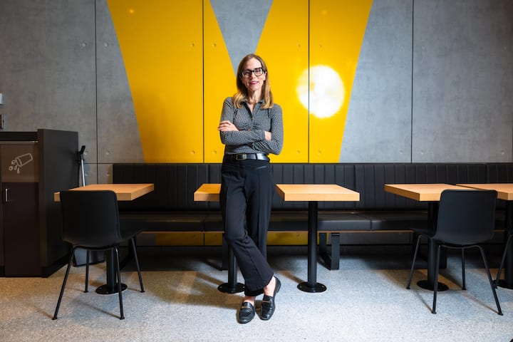 <p>McDonald’s zieht davon</p><p>Unter Länderchefin Lara Skripitsky hat der Branchenprimus in Sachen Expansion nochmals zugelegt. Rund 40 Schweizer Restaurants sollen hinzukommen.</p>