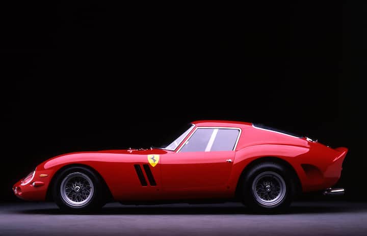 <p><strong>Ferrari 250 GTO</strong><br /><strong>Baujahr:</strong> 1962 bis 1964<br /><strong>Preis:</strong> bis zu 56 Millionen Franken<br />Sammlerikone Nummer eins, 36 Stück wurden gebaut.</p>
